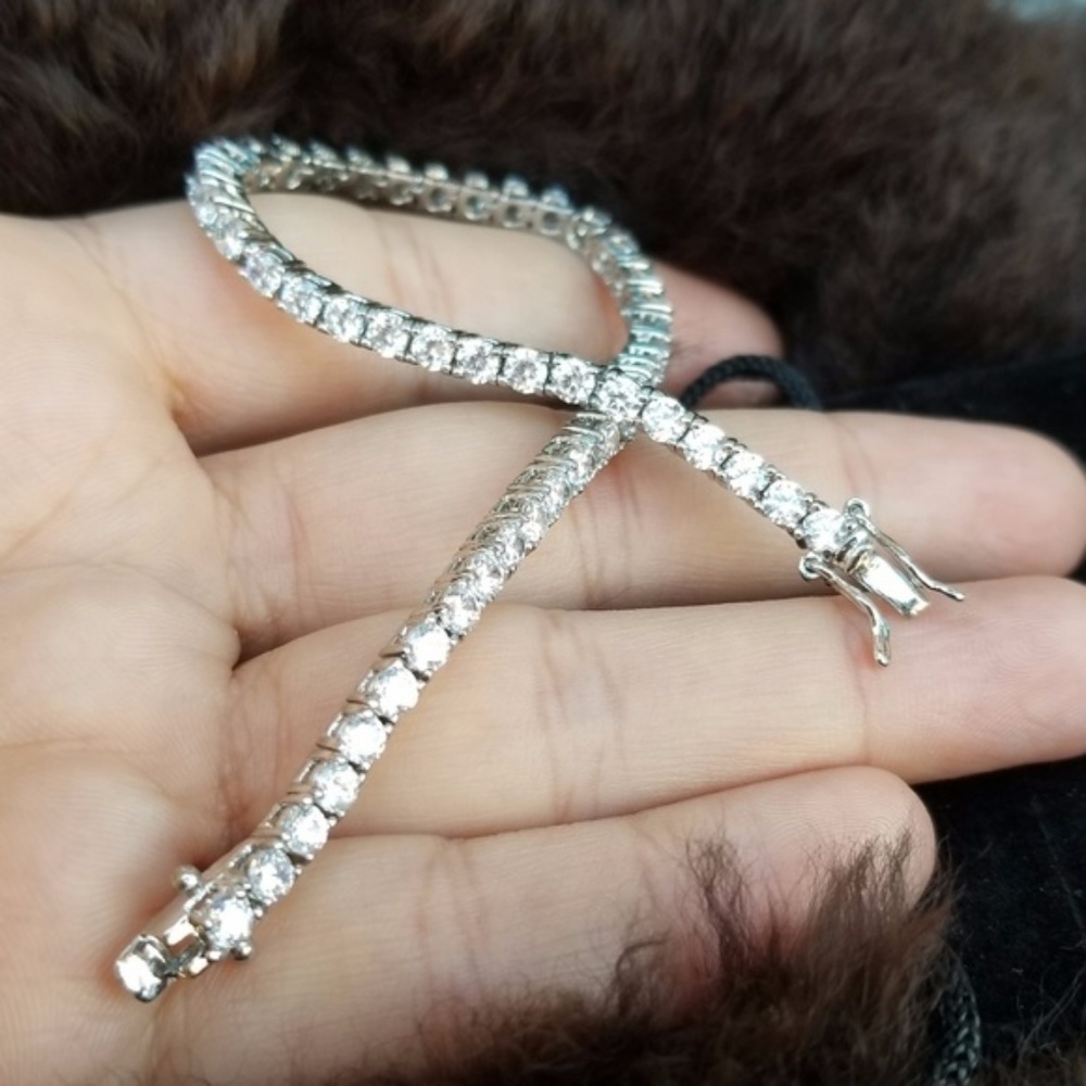 18k Swarovski Tennis Bracelet - Picture 4 of 8